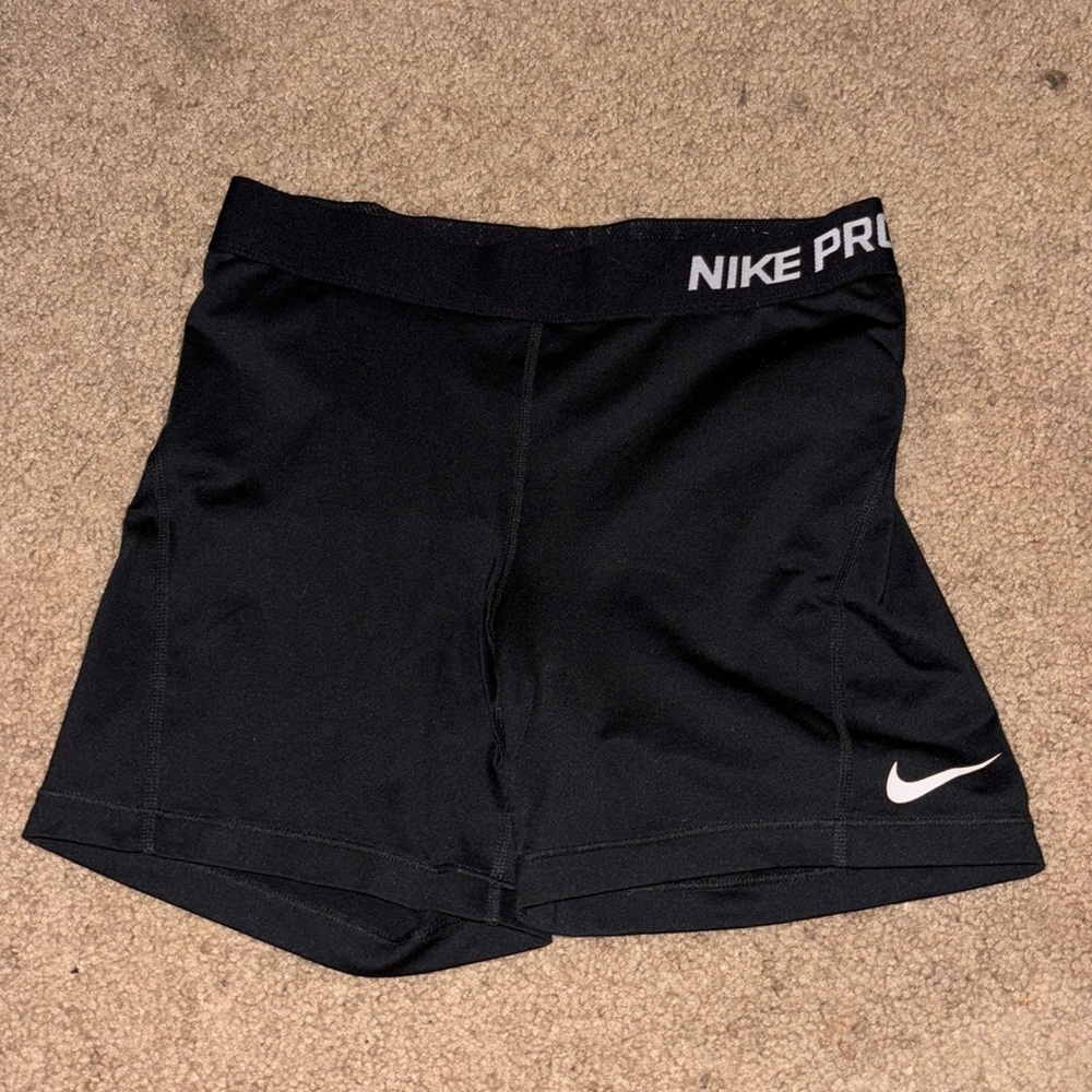 Black Nike pro spandex